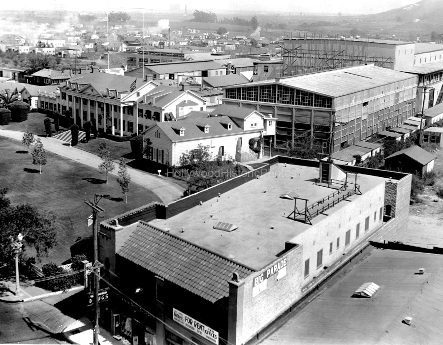 DeMille Studios 1926 View from the Culver Hotel wm.jpg